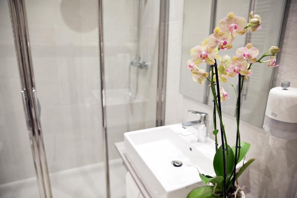 Il Giardino Di Ghilot Bed and Breakfast Cherasco Buitenkant foto